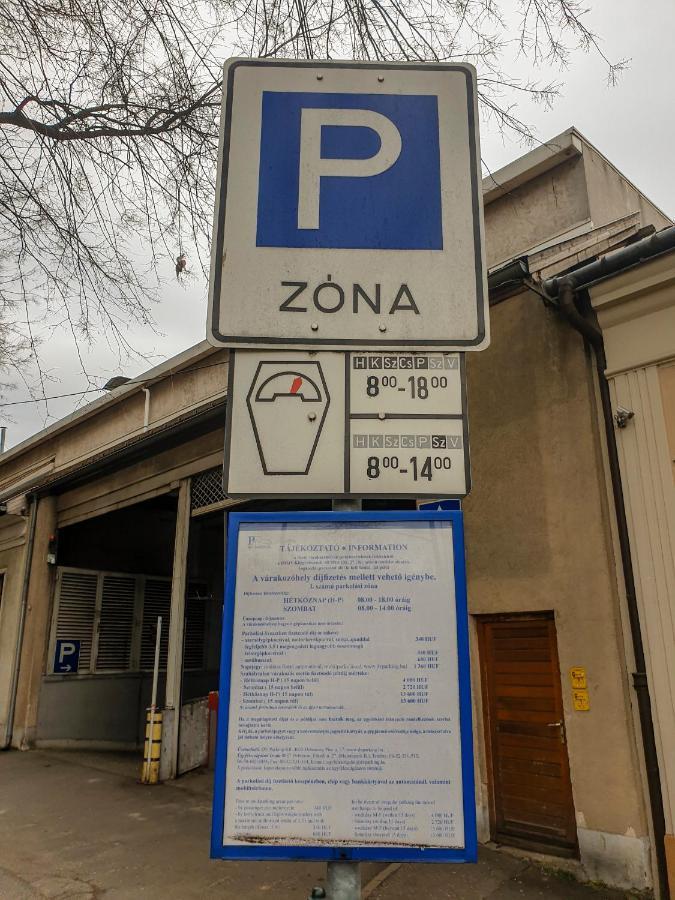 Aweshome City Apartment - 3 Bedrooms And Free Parking Debrecen Eksteriør billede