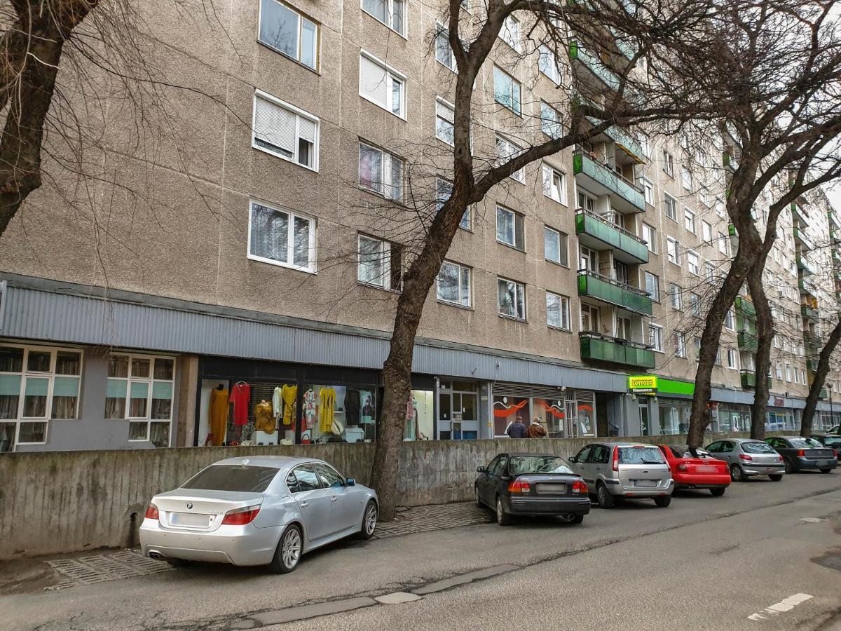 Aweshome City Apartment - 3 Bedrooms And Free Parking Debrecen Eksteriør billede